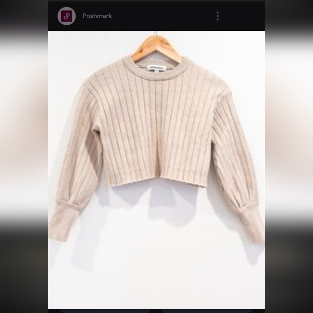 Vigoss Women's Beige Ribbed Crew Neck Sweater